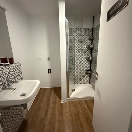 Ξενοδοχείο με διαμερίσματα Trust Boardinghouse