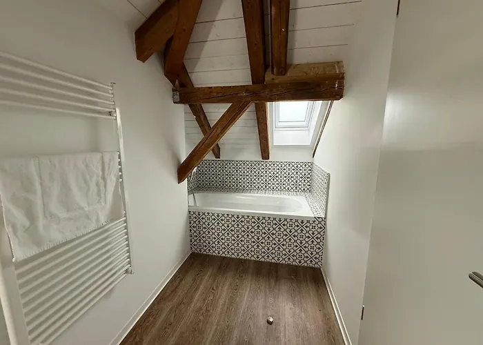 Trustboardinghouse Apartahotel